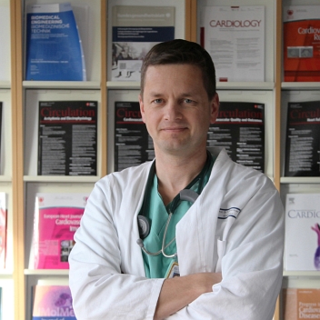 Prof. Dr. Stephan Achenbach